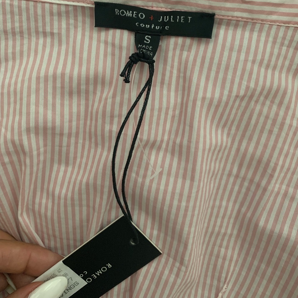 Cropped button up - Picture 2 of 2